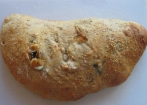 How to Make a Spinach and Cheese Calzone Image